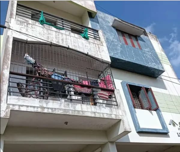 Flat for sales