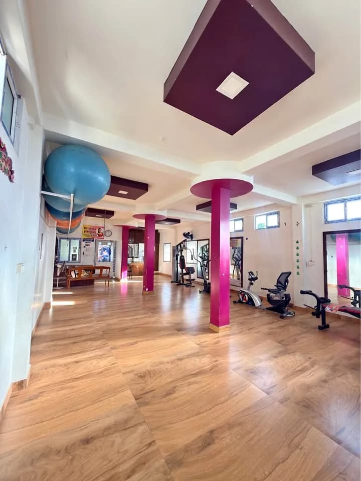850 sqft Shop