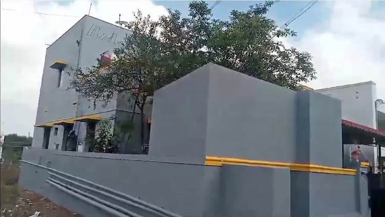 1BHK House