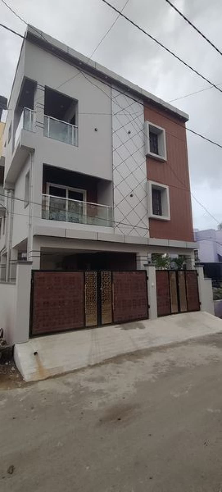 Duplex "5-BHK" Villa for sale