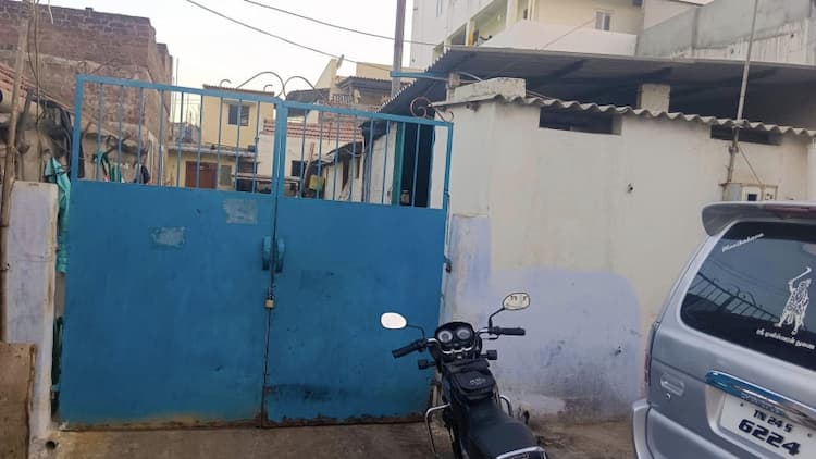 Land with Tiled Roof House for Sale