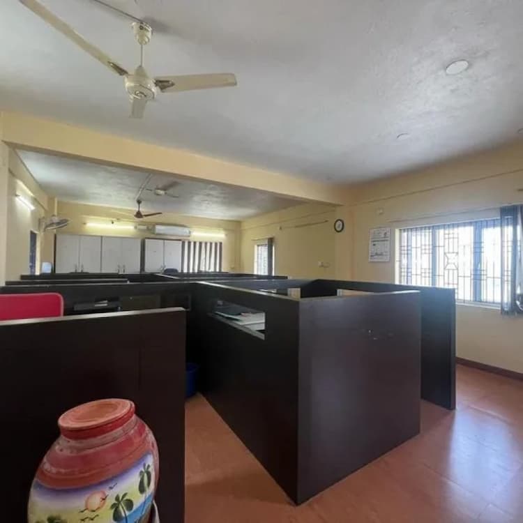 It Office Building For Sale