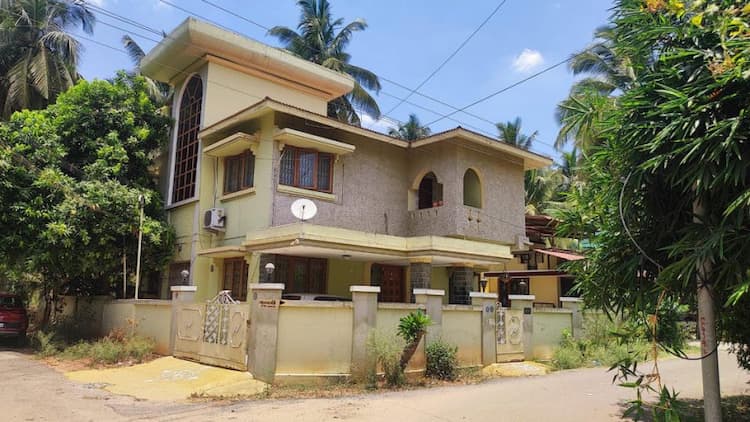 5bhk house for sale 