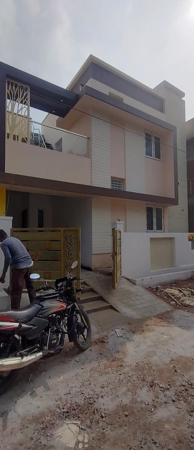 4BHK HOUSE FOR SALE