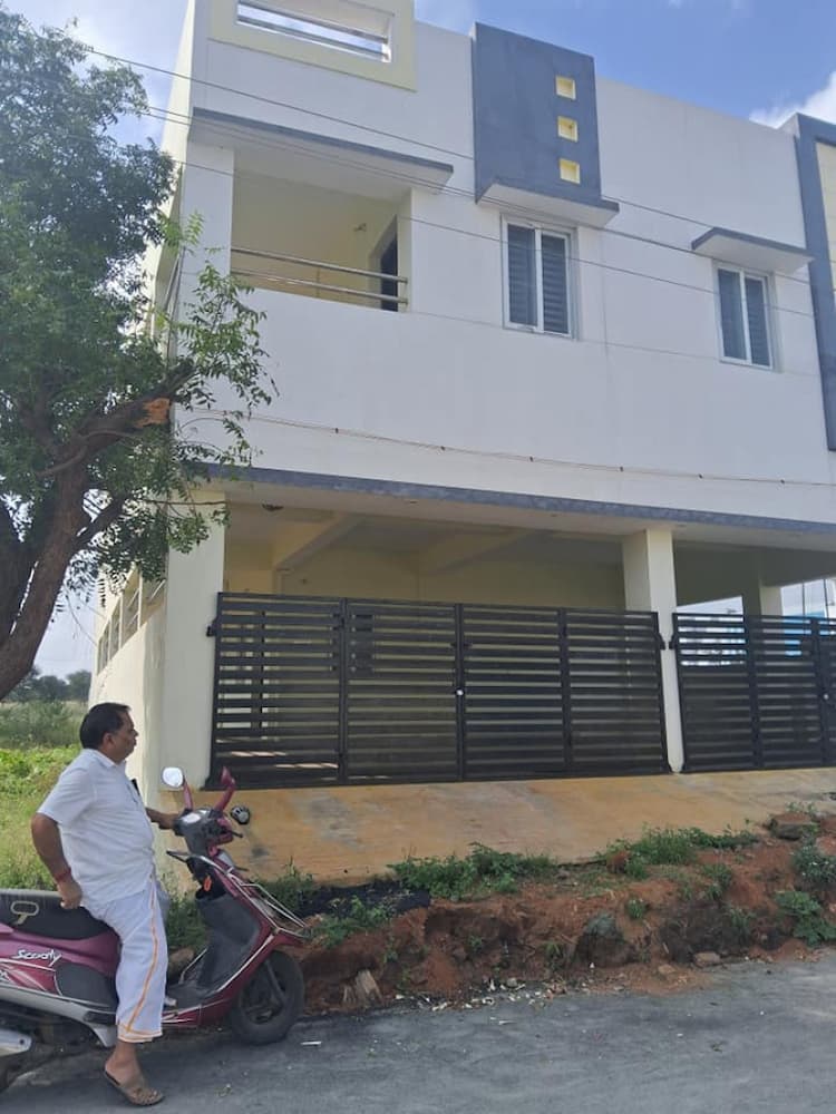 5 House Apartment For Sale