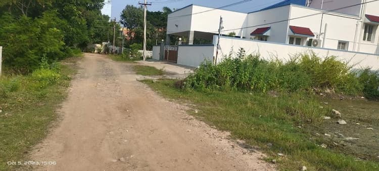 Corner cmda Just walakable  sale 