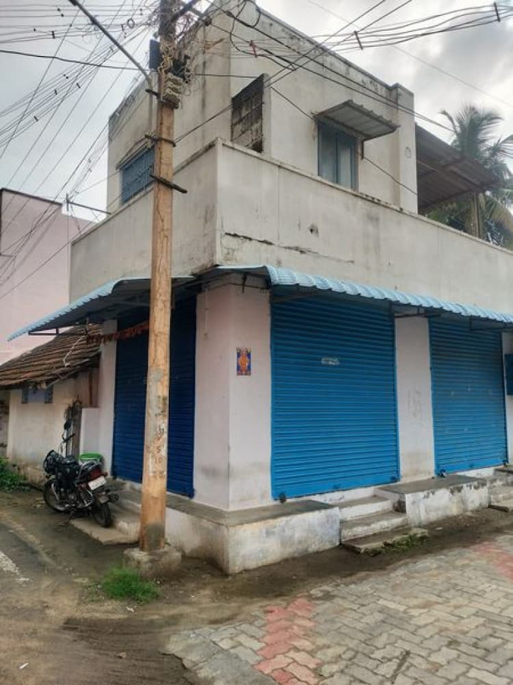 2 Shops with Tiled Roof House for Sale