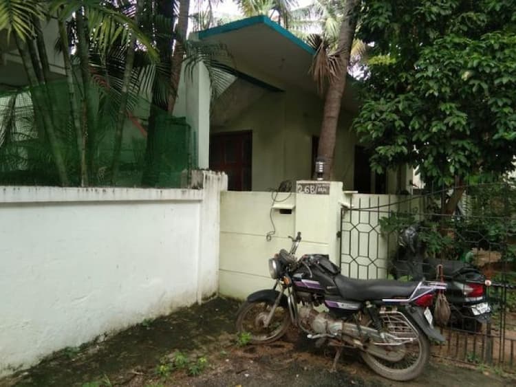 Villa sale