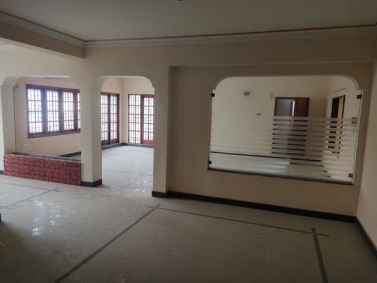 4bhk flat for sale 