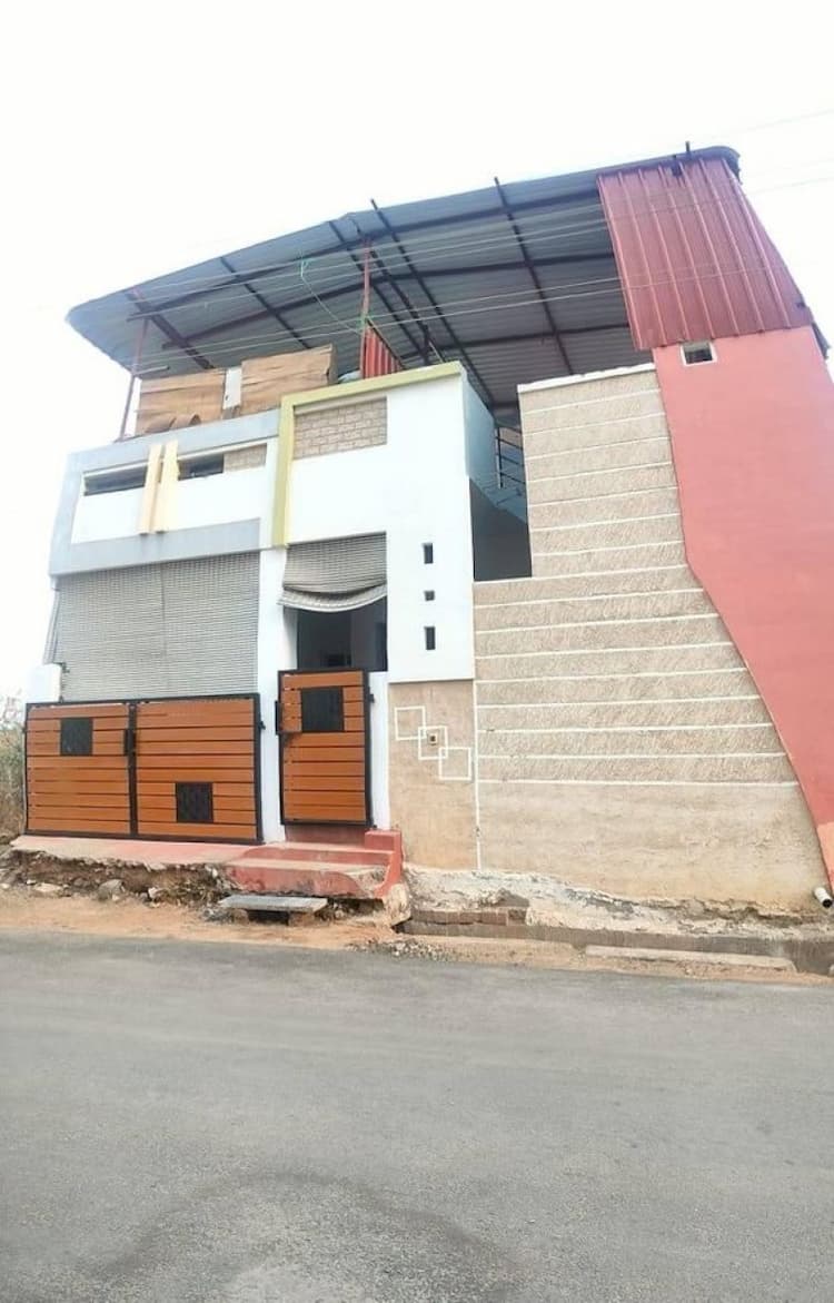 HOUSE FOR SALE