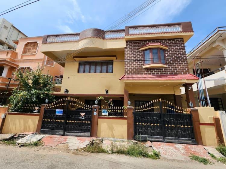 8bhk house for sale 