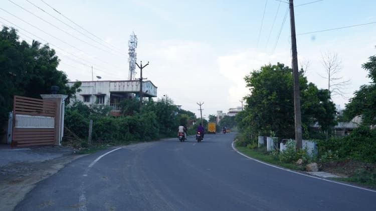 Urgent Sale - Chettipunniam Low Price Residential Plot For Sale 