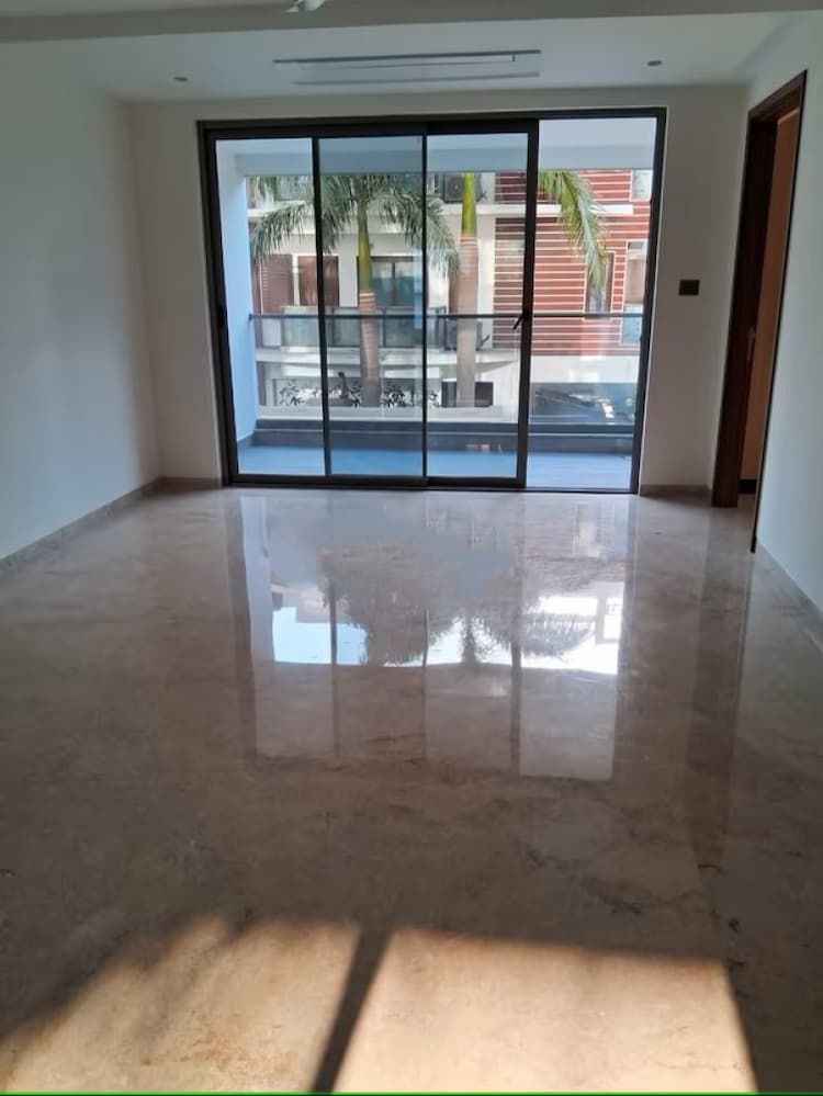 4bhk flat for sale 