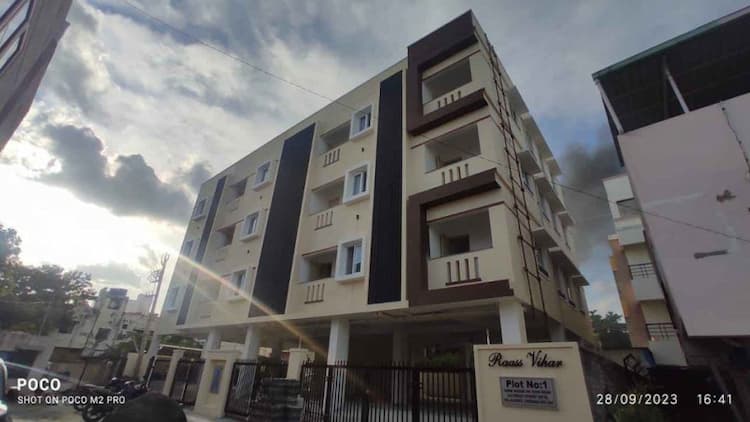 RAAS VIHAR 2bhk flat for sale 