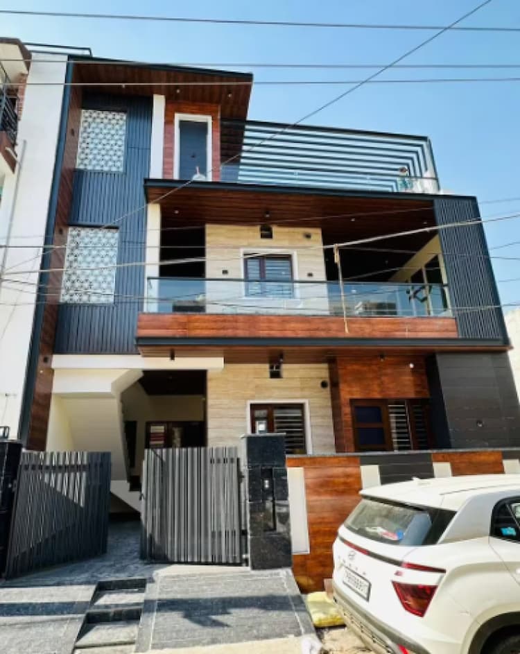 6 BHK House for Sale