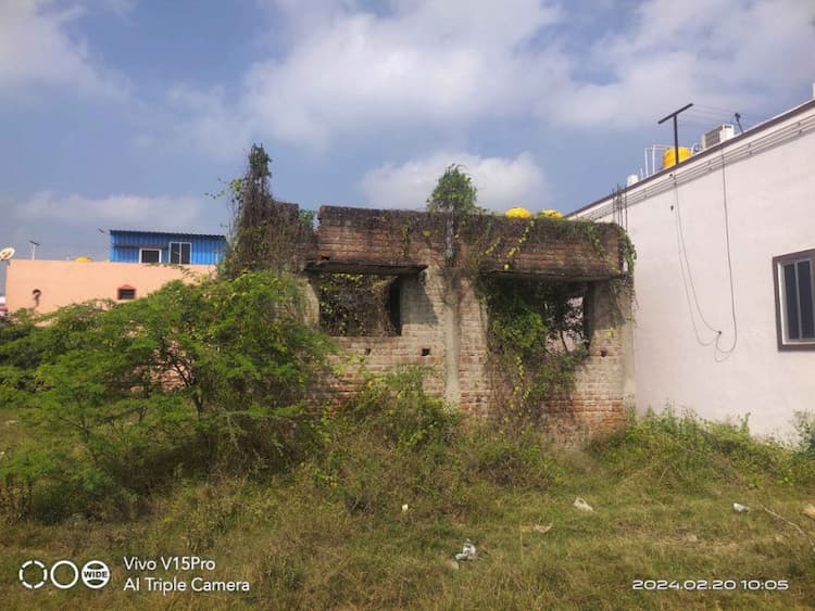 LAND with building sale 