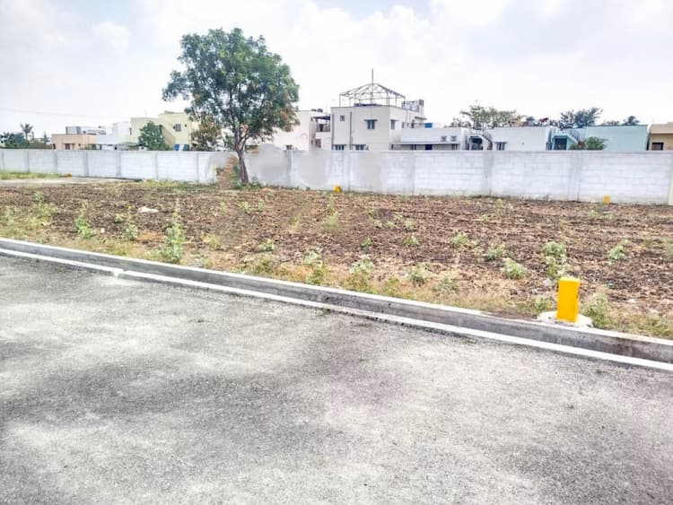 plot for sale 