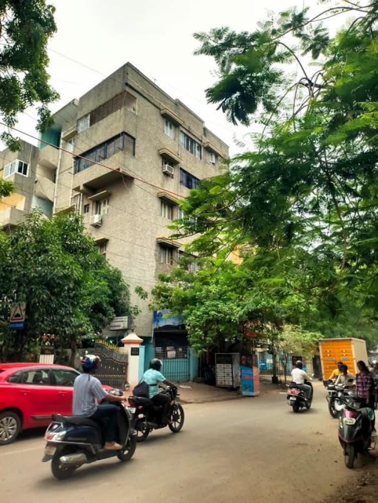 Flat for sales