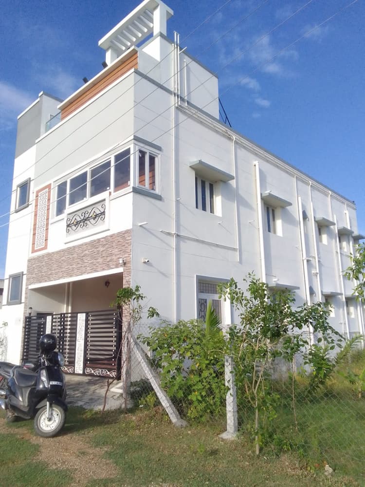 5 BHK house sale