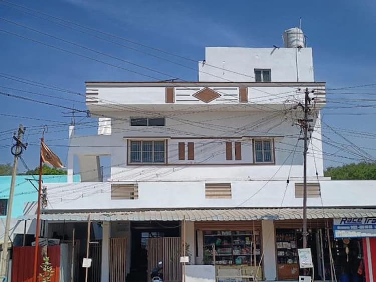 Shopping Complex for Sale