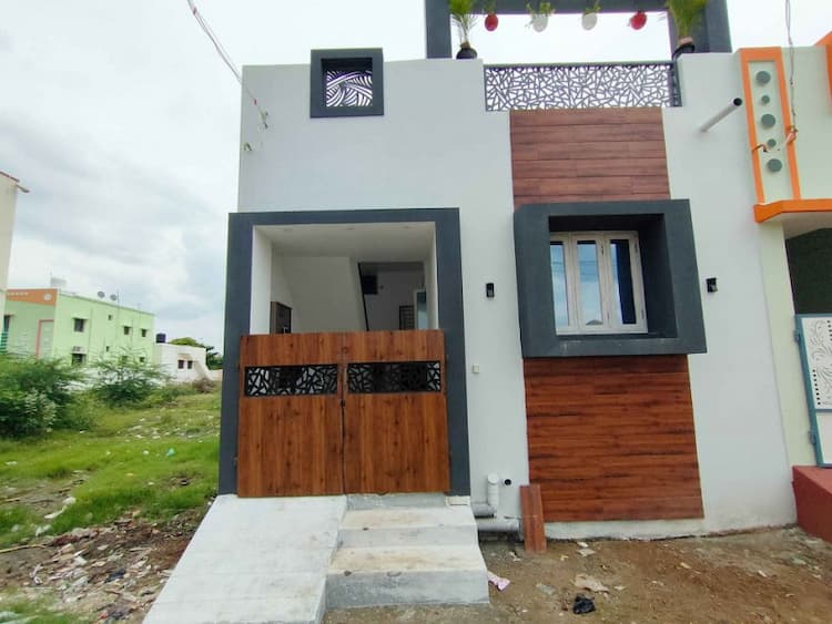 House for sale in Kadachanenthal, Madurai.