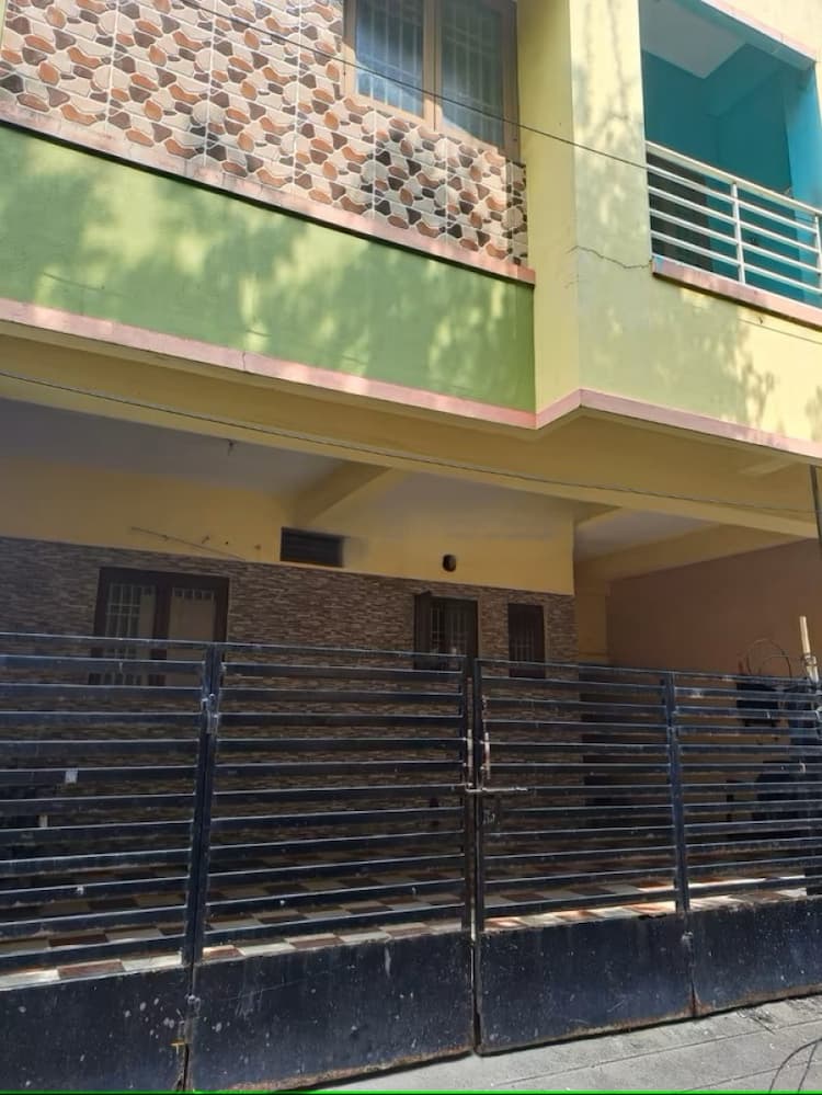5bhk house for sale