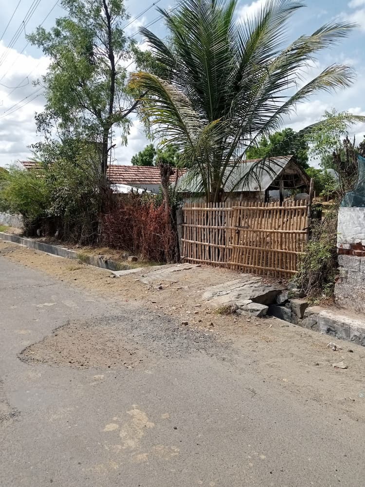 16 cent vacant land for sale