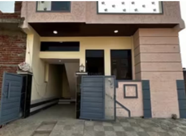 2 BHK House for Slae