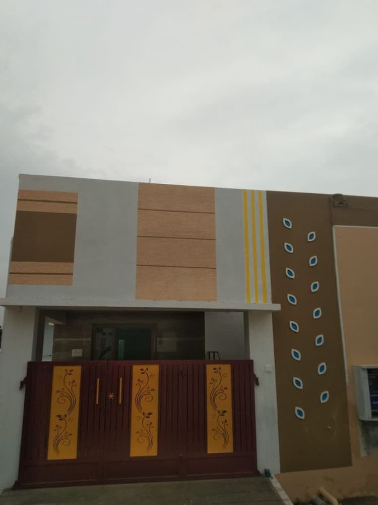 2.5 Cent House for Sale