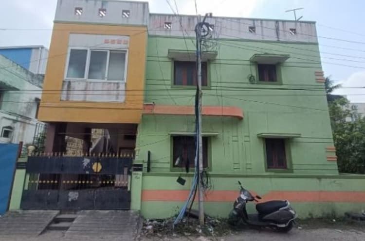 5 BHK House for Saele