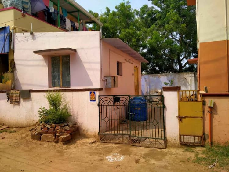 2 rooms cement sheet house for sale