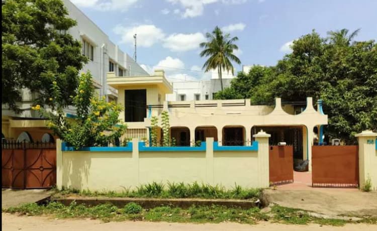 4bhk house for sale