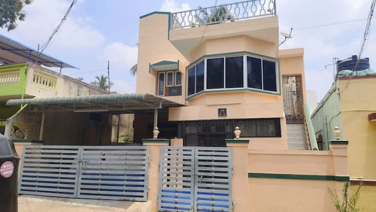 Villa sale