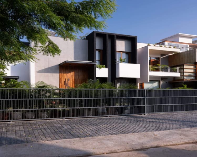 5 BHK House 4800 Sq.ft. for Sale in Maduravoyal, Chennai