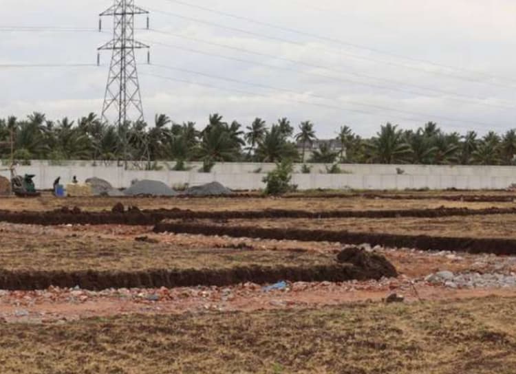 plot for sale 