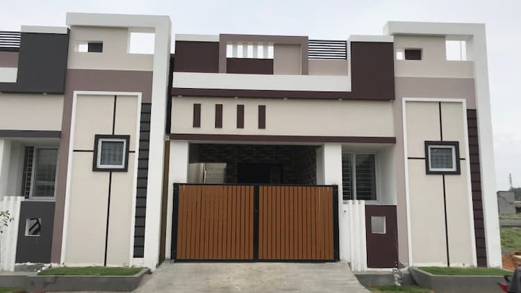 HOUSE FOR SALE 