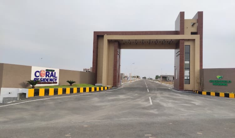 Green Field Coral Residency