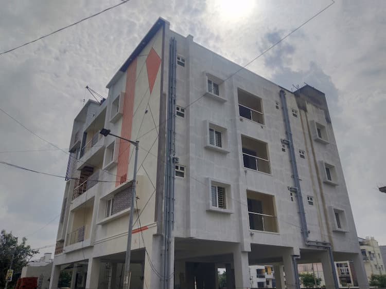 2 BHK Residential Apartment 960 Sq.ft. for Sale in Kolathur, Chennai