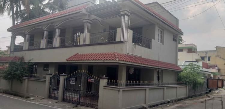 2 Portion 5BHK House For Sale