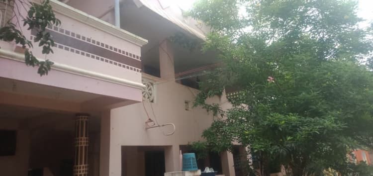 HOUSE FOR RENT