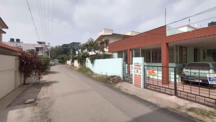4 BHK HOUSE FOR SALE