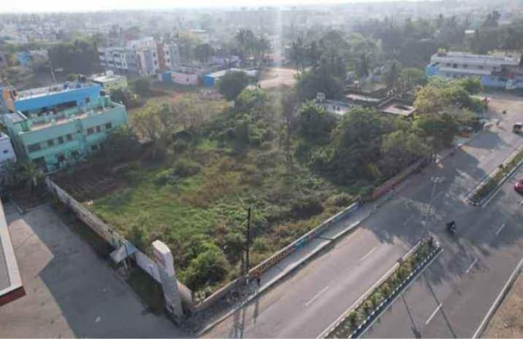 VANDALORE TO KELAMBAAKAM KOLAPAAKAM ON ROAD COMMERCIAL PLOT