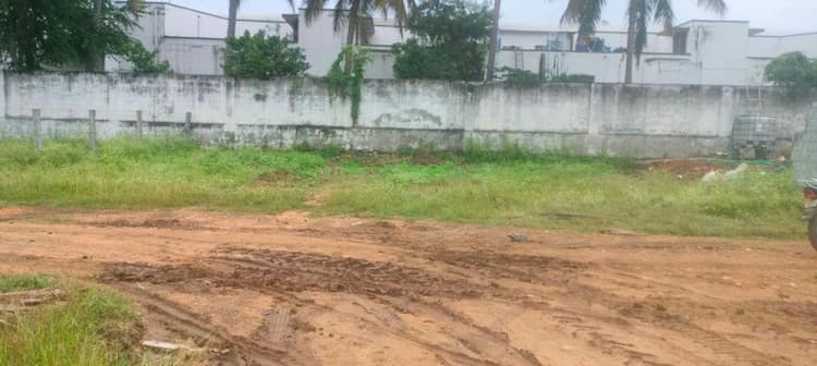 6 cent plot for sale