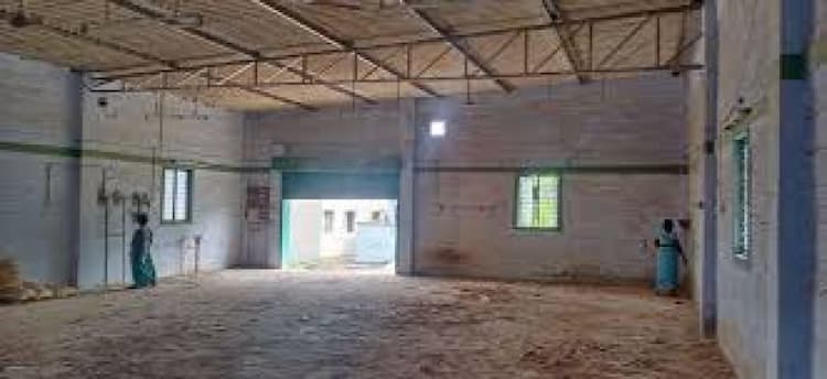 COMERCIAL BUILDING SALE