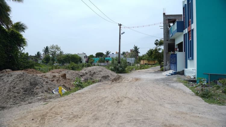 land for sale Near Thangappapuram Junction