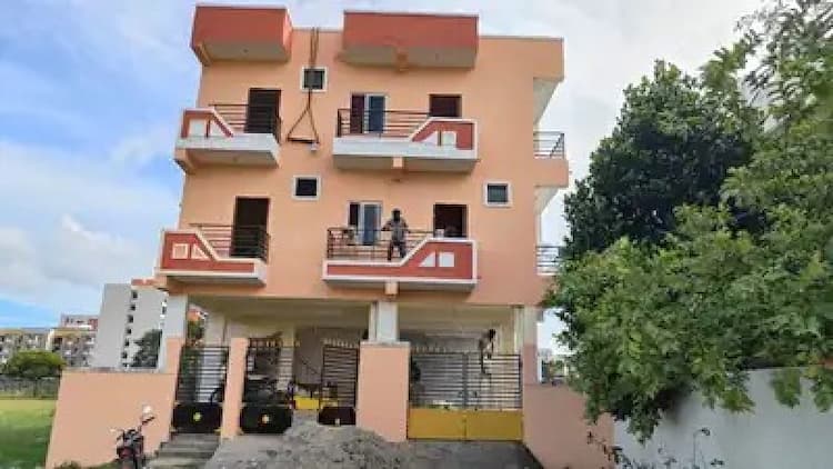 2 BHK Independent Builder Floor