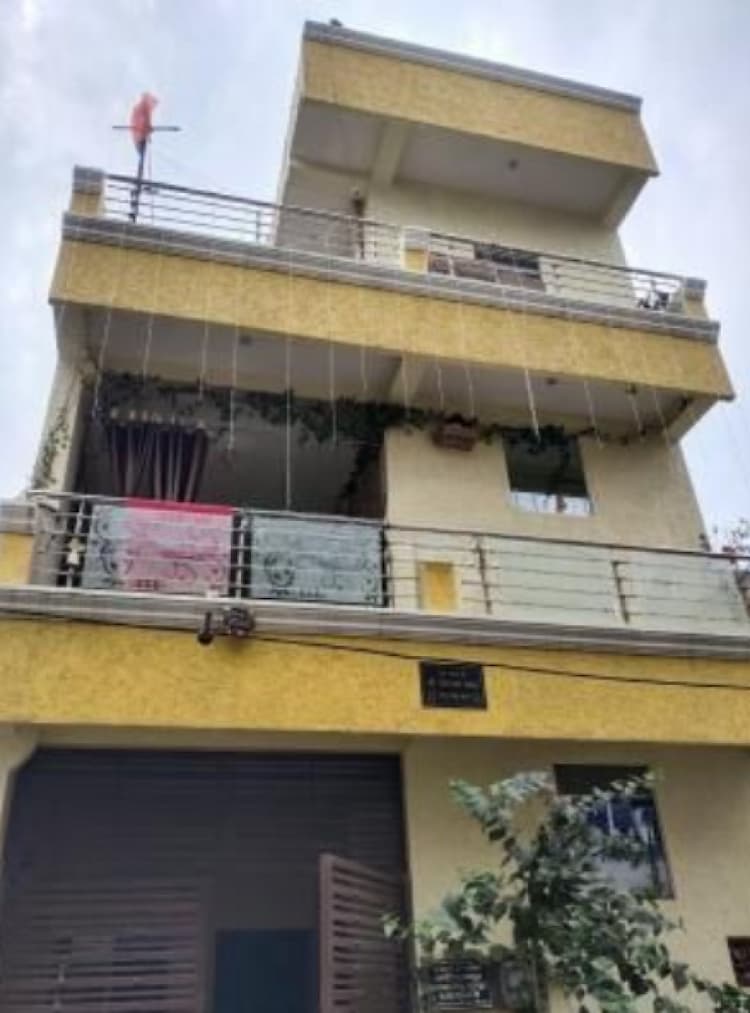 5 BHK House for sale