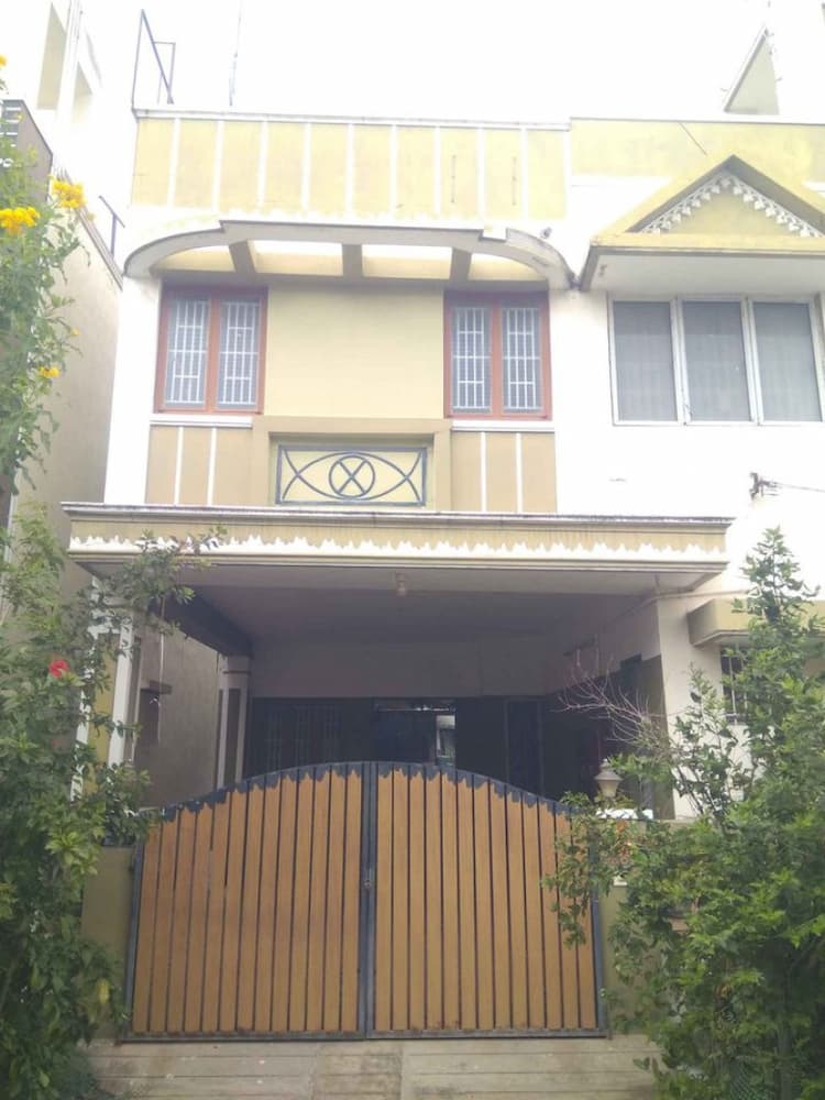 4BHK house froe sale