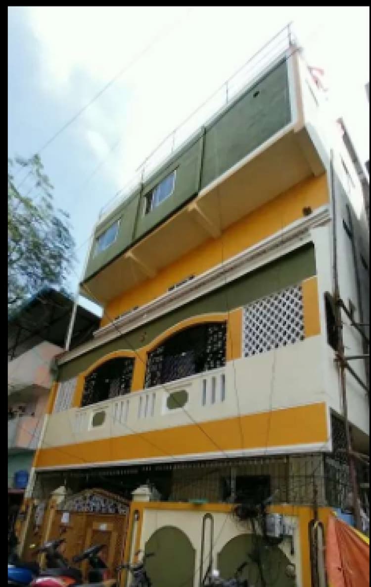 4portion house for sale 