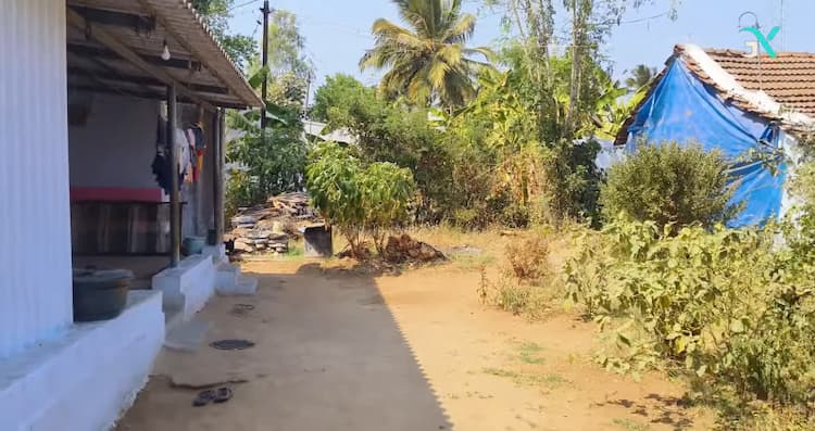 Land with Tiled roof House for Sale